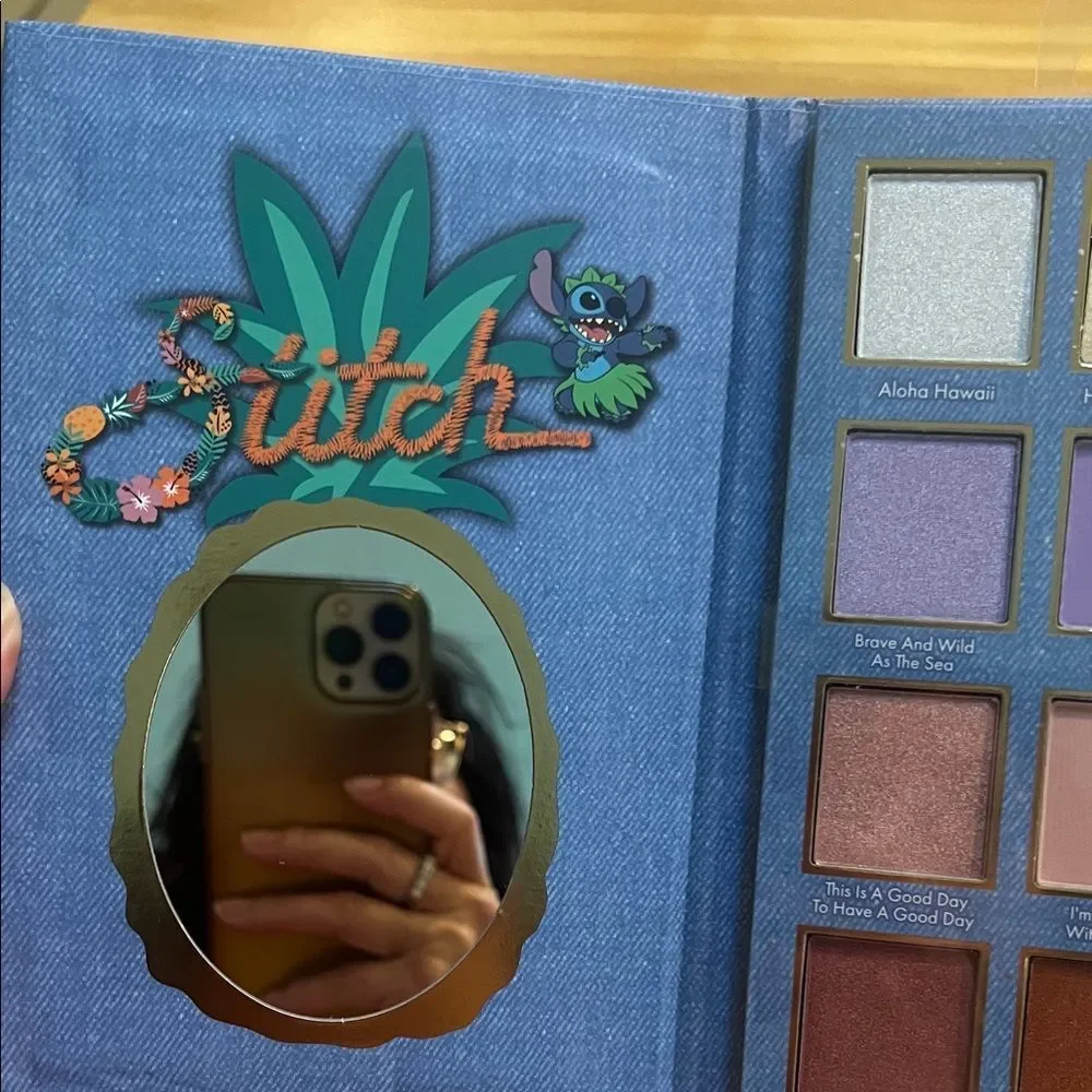 Disney charming eyeshadow